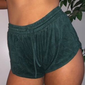 Velvety dark green shorts